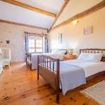 Hébergement de vacances Chateau De *