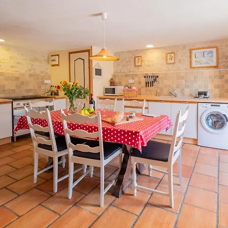 Holiday home Chateau De Gurat